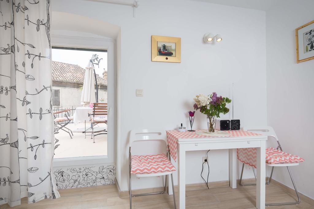 Phoenix Studio Apartment Сплит Экстерьер фото
