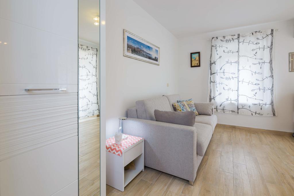 Phoenix Studio Apartment Сплит Экстерьер фото